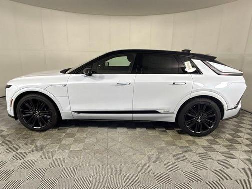 Vibrant White Tricoat 2026 Cadillac LYRIQ V