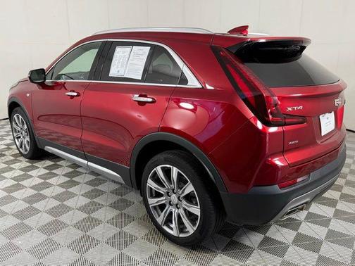 2023 Cadillac XT4 Premium Luxury