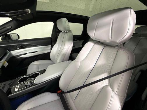 2025 Cadillac LYRIQ Luxury w/1SC
