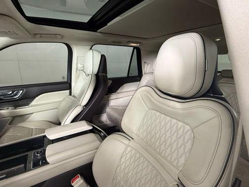 2020 Lincoln Navigator Black Label