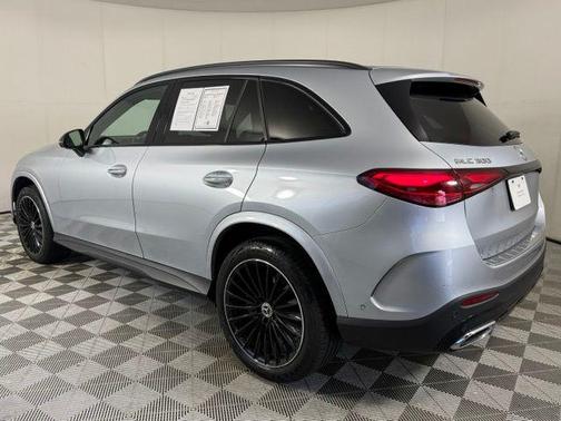 Silver Metallic 2024 Mercedes-Benz GLC 300 4MATIC