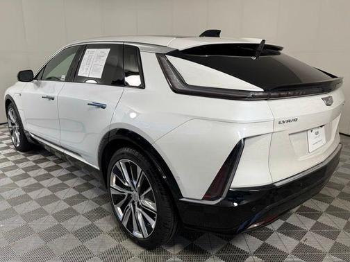 2024 Cadillac LYRIQ Luxury w/1SE