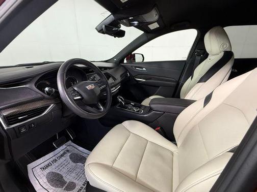 2023 Cadillac XT4 Sport