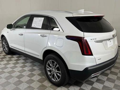 2022 Cadillac XT5 Premium Luxury