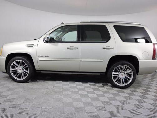 2013 Cadillac Escalade Premium