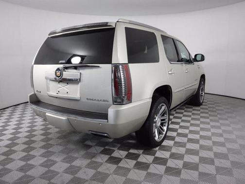 2013 Cadillac Escalade Premium