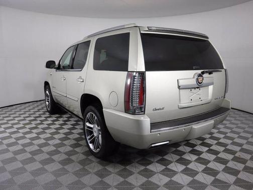 2013 Cadillac Escalade Premium