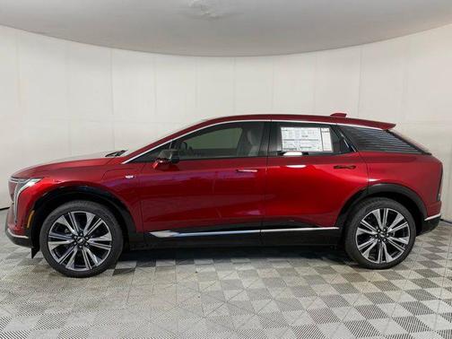 2026 Cadillac OPTIQ Premium Luxury