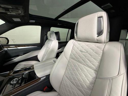 2026 Cadillac Escalade ESV Sport Platinum