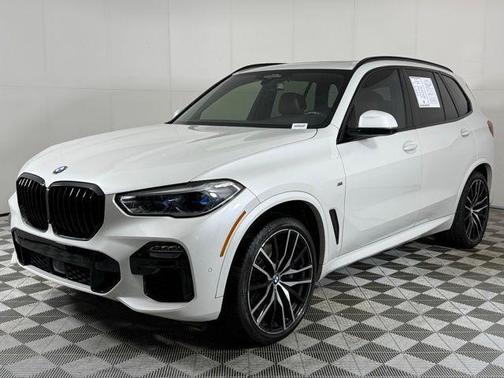 2020 BMW X5 M50i