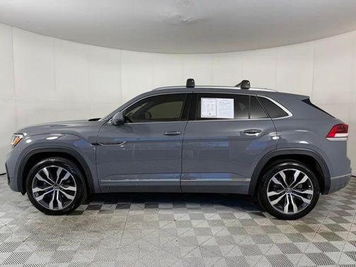 2023 Volkswagen Atlas Cross Sport 3.6L V6 SEL Premium R-Line