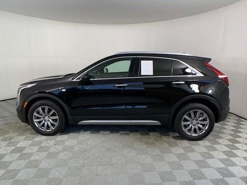 Photo 4 of 28 of 2019 Cadillac XT4 Premium Luxury
