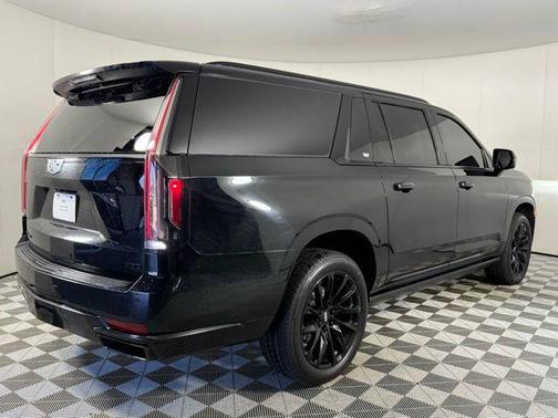 2021 Cadillac Escalade ESV Sport Platinum