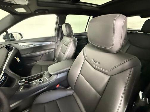 2025 Cadillac XT6 Luxury FWD