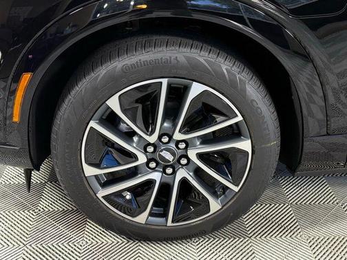 2025 Cadillac OPTIQ Sport 2 AWD