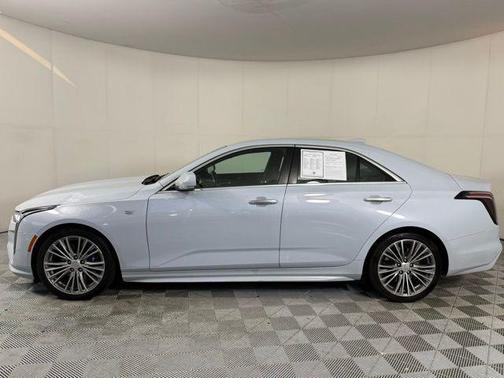 2022 Cadillac CT4 Premium Luxury