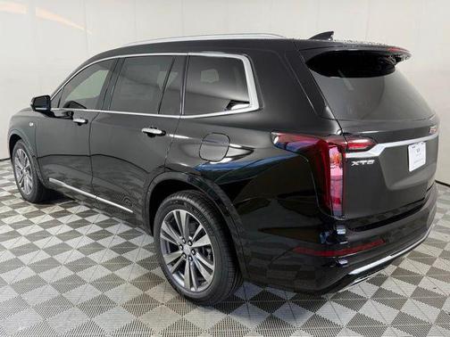 2025 Cadillac XT6 Premium Luxury FWD