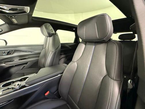 2025 Cadillac LYRIQ Luxury w/1SC