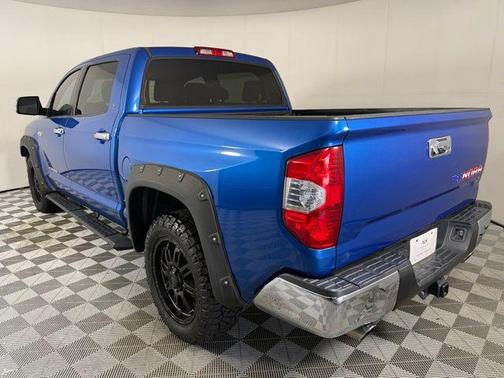 2017 Toyota Tundra SR5