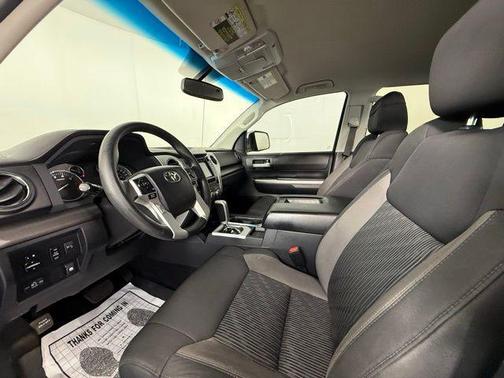 2017 Toyota Tundra SR5