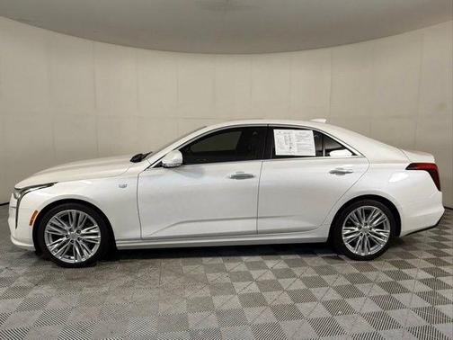 2022 Cadillac CT4 Premium Luxury