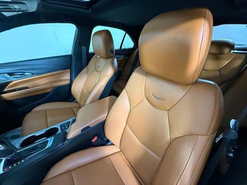 2022 Cadillac CT4 Premium Luxury