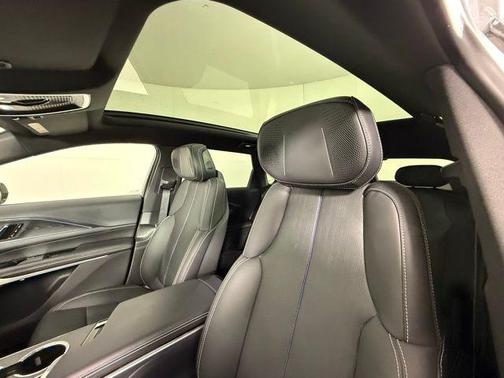 2024 Cadillac LYRIQ Luxury w/1SE