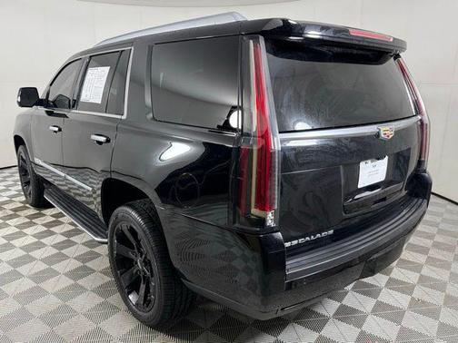 2019 Cadillac Escalade Luxury