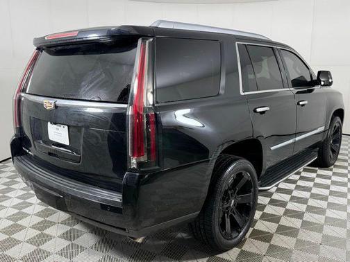 2019 Cadillac Escalade Luxury