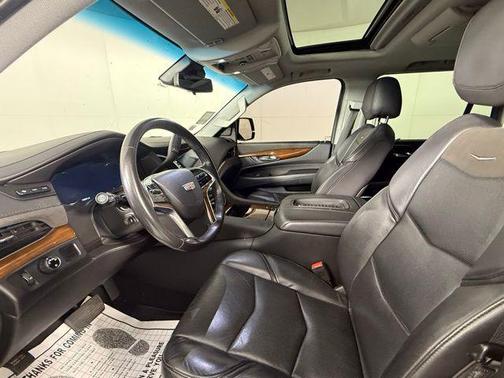 2019 Cadillac Escalade Luxury