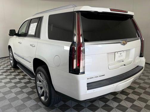2016 Cadillac Escalade Luxury