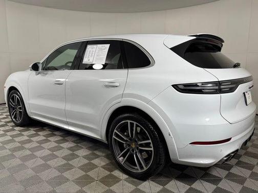 2020 Porsche Cayenne Turbo