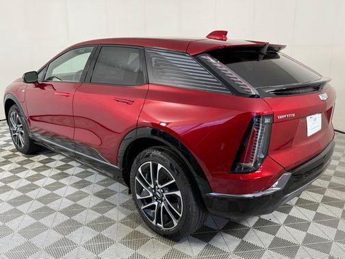 2025 Cadillac OPTIQ Sport 1 AWD