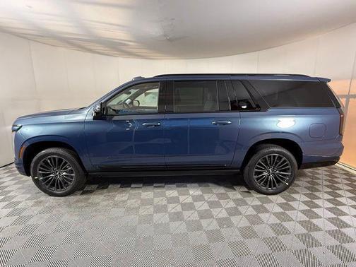 2026 Cadillac Escalade ESV Sport Platinum