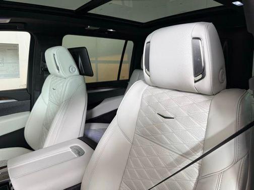 2026 Cadillac Escalade ESV Sport Platinum