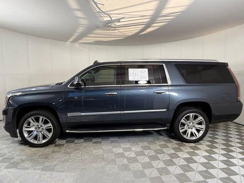 2020 Cadillac Escalade ESV Luxury