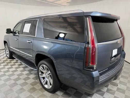 2020 Cadillac Escalade ESV Luxury