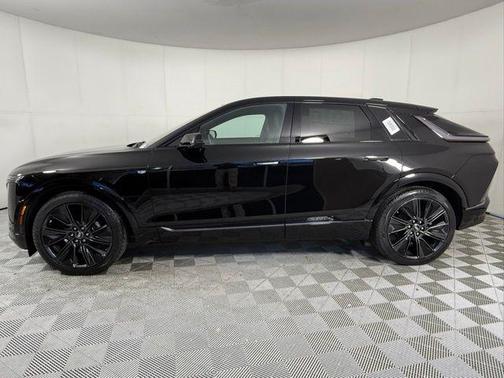 2025 Cadillac LYRIQ Sport w/1SK