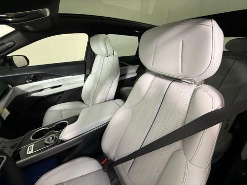 2025 Cadillac LYRIQ Luxury w/1SC