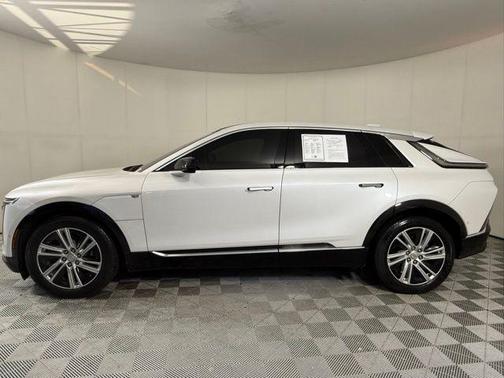 2024 Cadillac LYRIQ Tech w/1SA