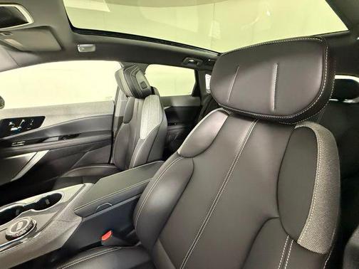 2025 Cadillac OPTIQ Sport 1 AWD