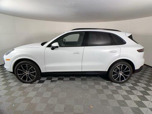 2022 Porsche Cayenne S