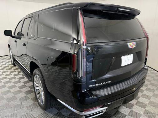 2023 Cadillac Escalade ESV Premium Luxury