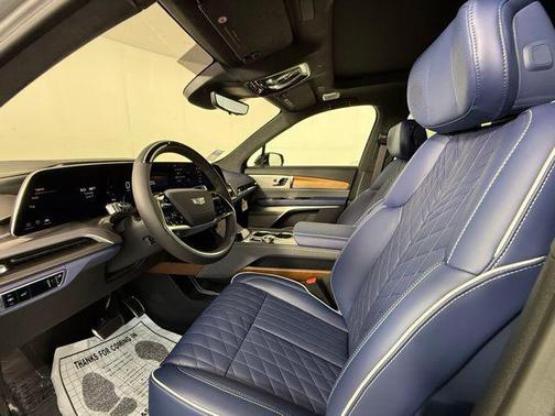 2026 Cadillac VISTIQ Premium Luxury