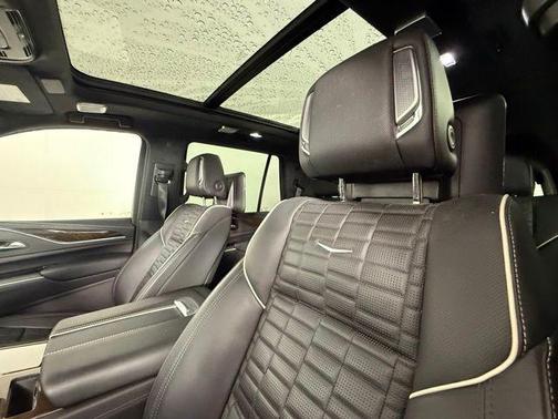 Argent Silver Metallic 2024 Cadillac Escalade Sport Platinum