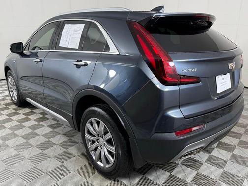 2021 Cadillac XT4 Premium Luxury