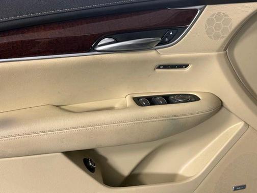 Bronze Dune Metallic 2018 Cadillac XT5 Luxury