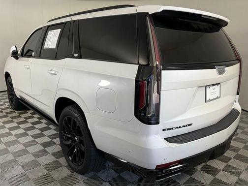 2023 Cadillac Escalade Sport