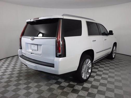 2016 Cadillac Escalade Platinum