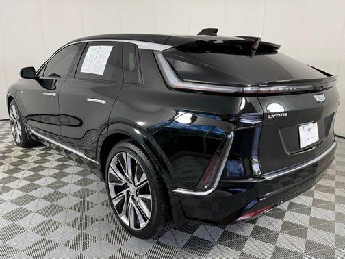2024 Cadillac LYRIQ Luxury w/1SE
